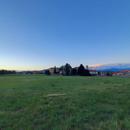 B&B Al Castello Casale Litta Bagian luar foto