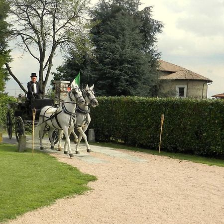 B&B Al Castello Casale Litta Bagian luar foto