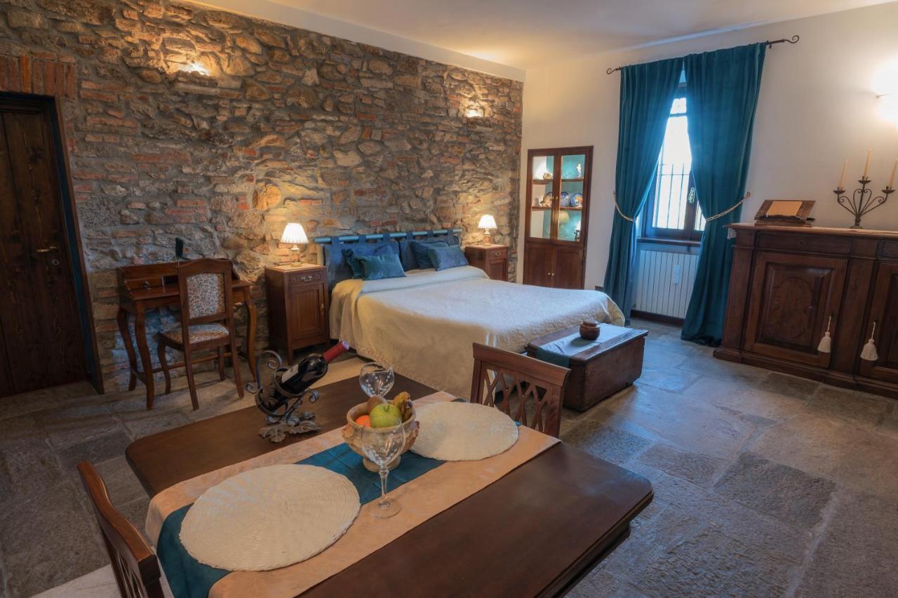 B&B Al Castello Casale Litta Bagian luar foto