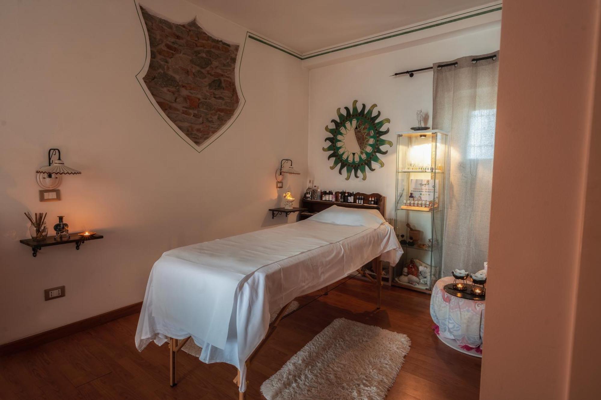 B&B Al Castello Casale Litta Bagian luar foto