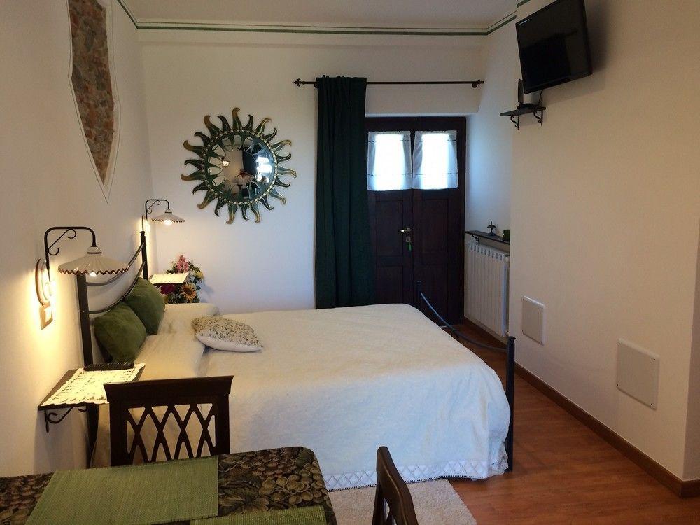 B&B Al Castello Casale Litta Bagian luar foto
