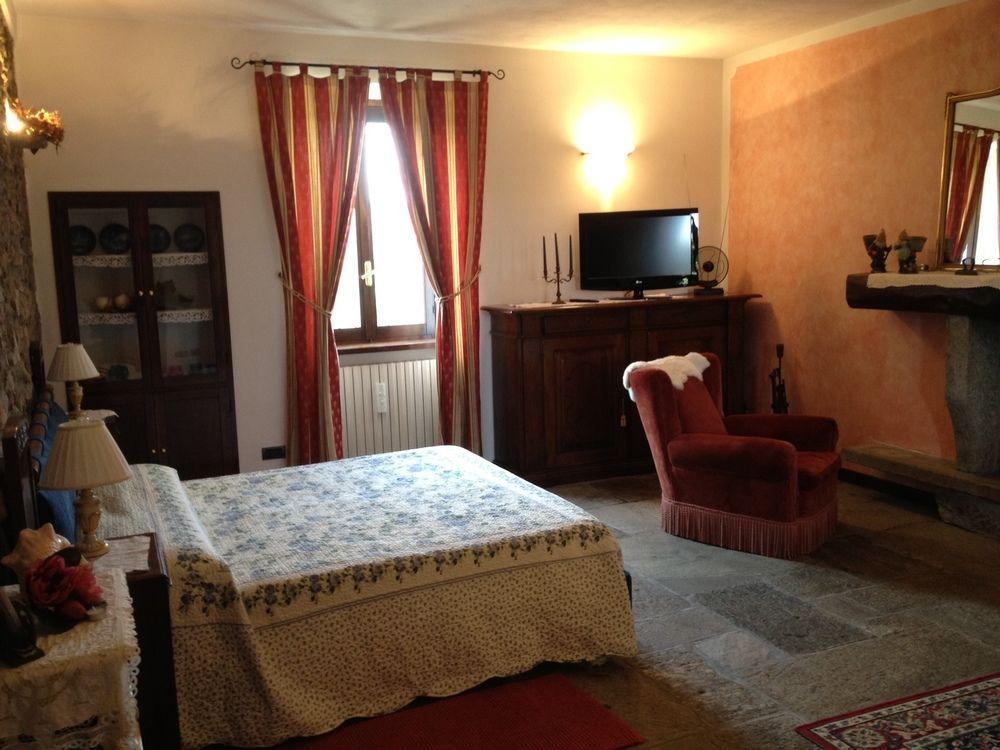B&B Al Castello Casale Litta Bagian luar foto